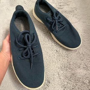 Allbirds Wool Runner Sneakers in navy blue. Men’s size 10